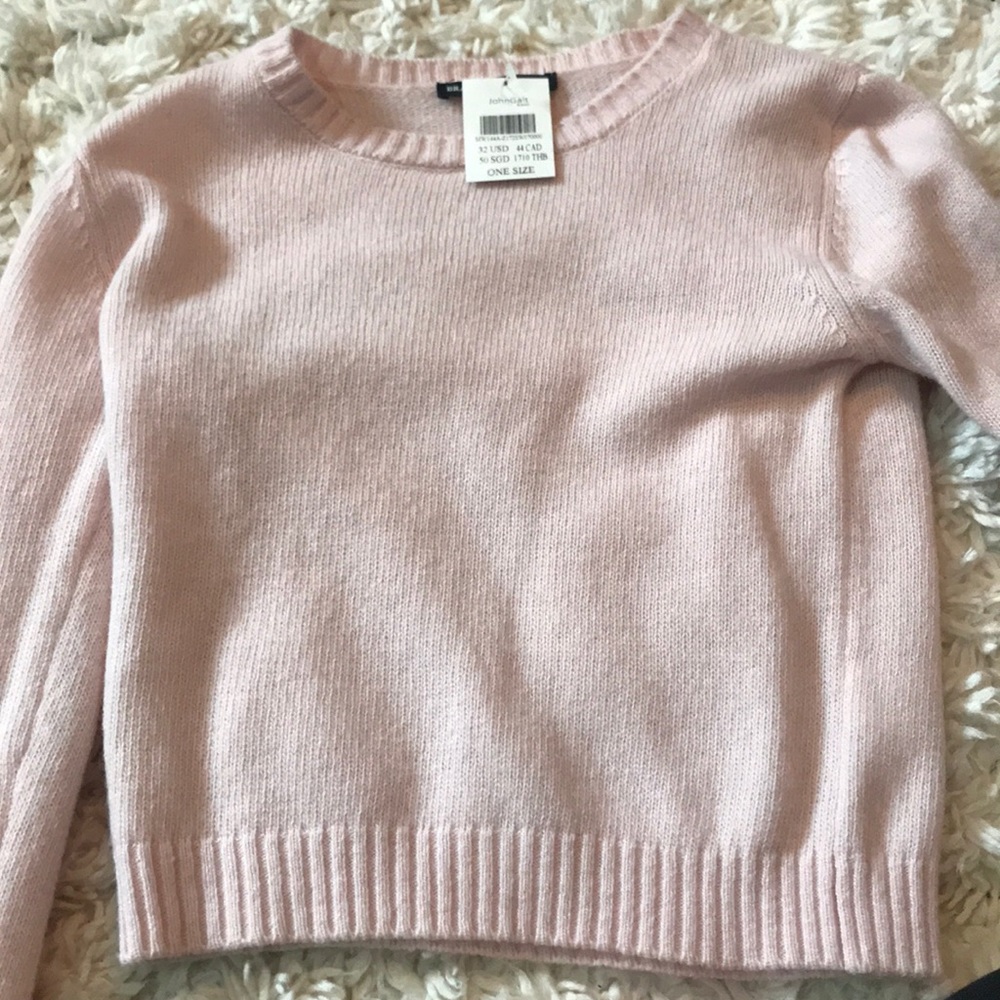 Light pink brandy Melville sweater